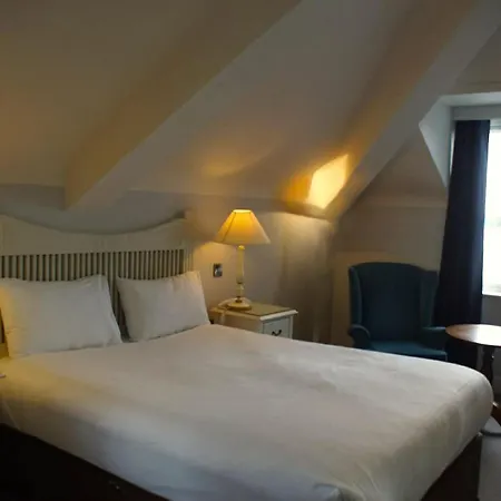 Watersedge Hotel Cobh