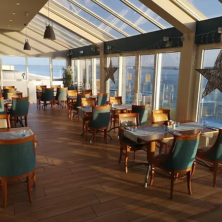 Hotel Watersedge Cobh