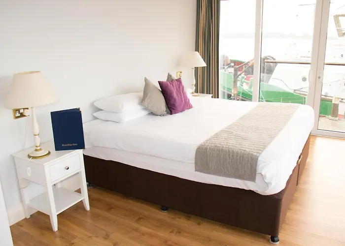 Hotell Watersedge 3*